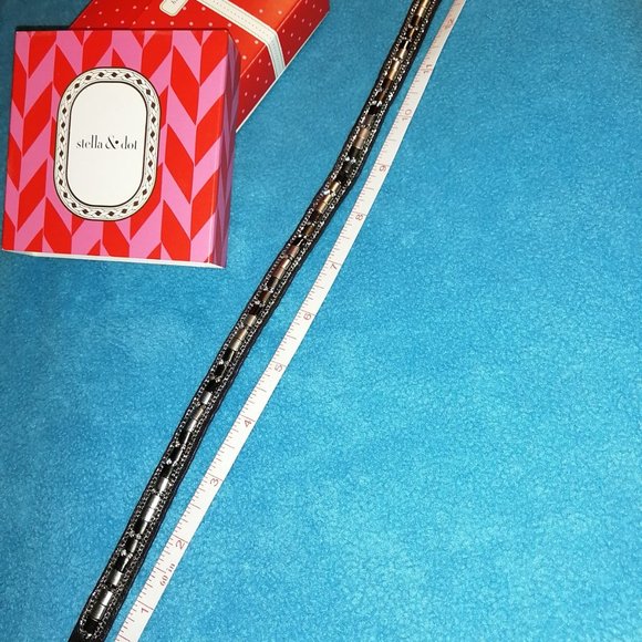 Stella & Dot wrap bracelet - Picture 2 of 4